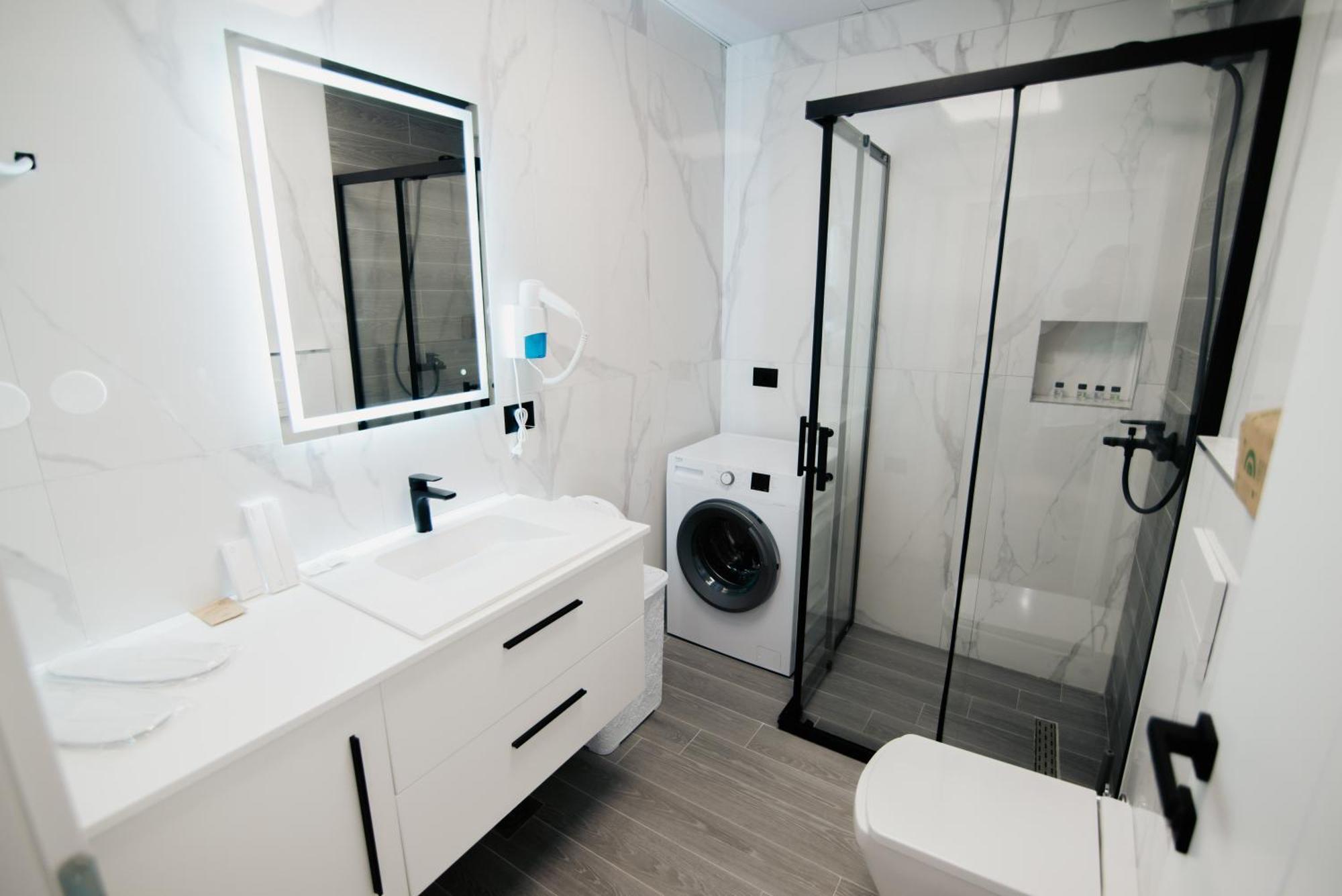Froa Luxury Apartment Debar Esterno foto