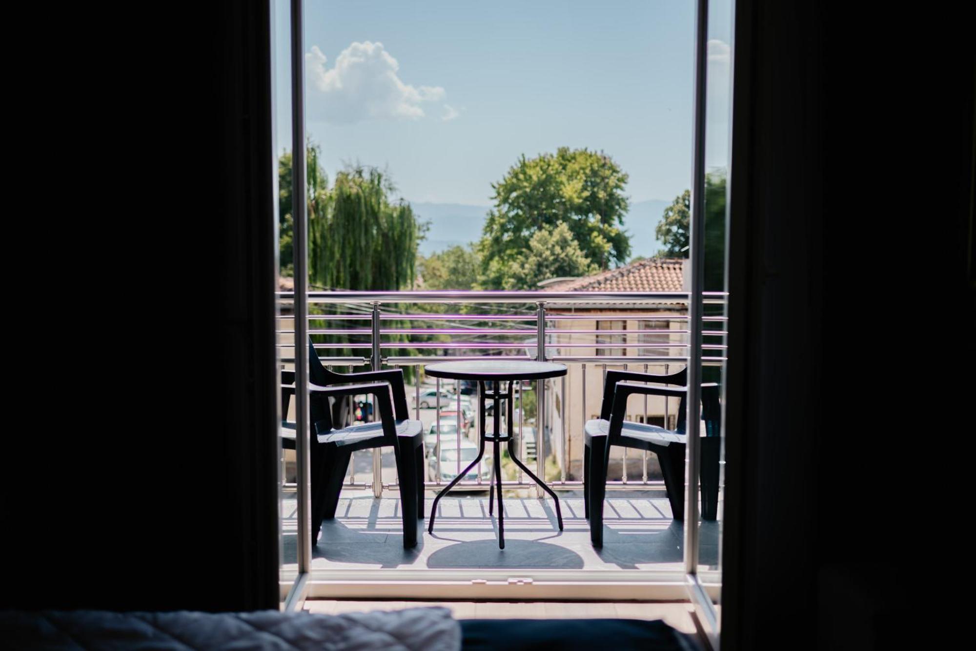 Froa Luxury Apartment Debar Esterno foto