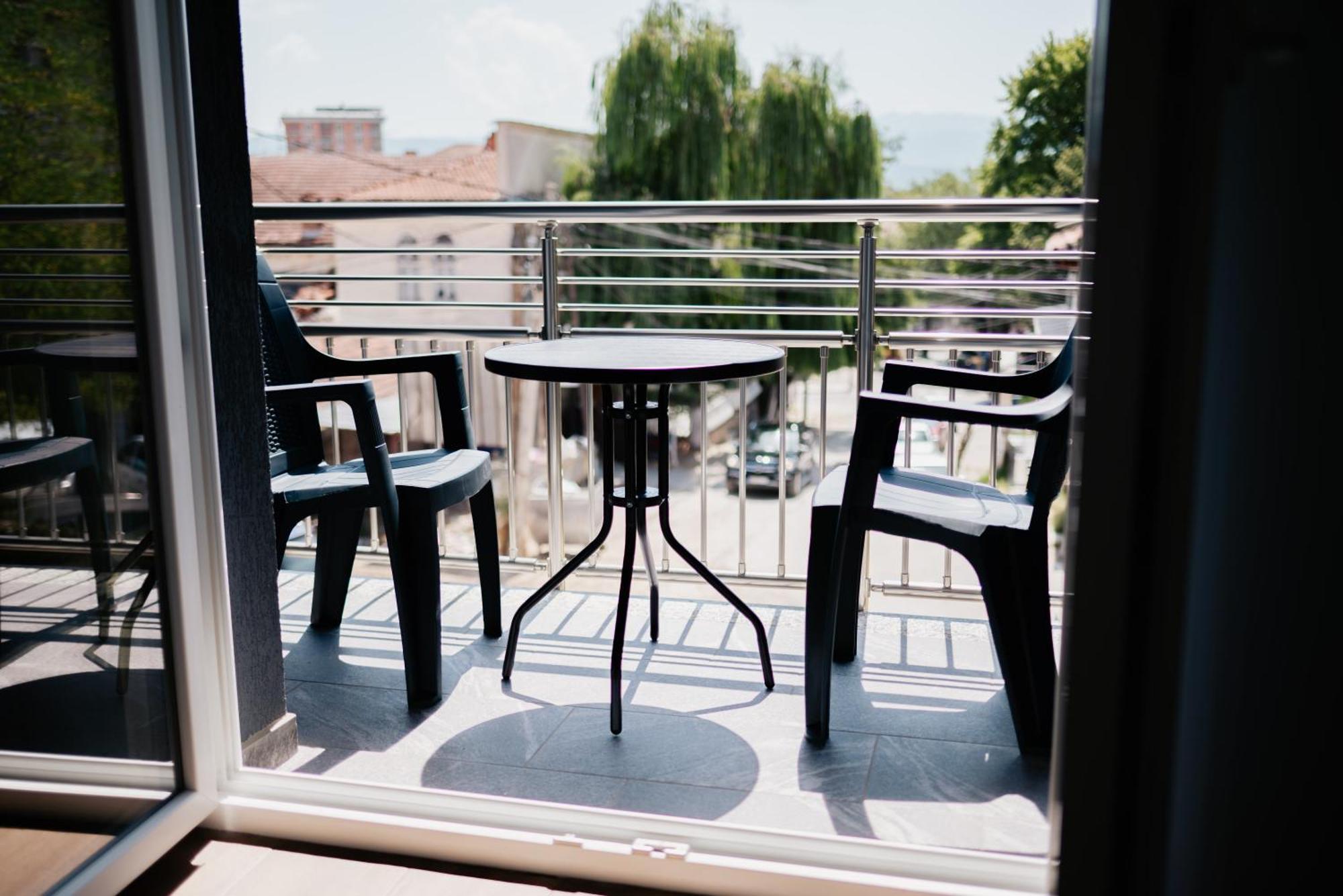 Froa Luxury Apartment Debar Esterno foto