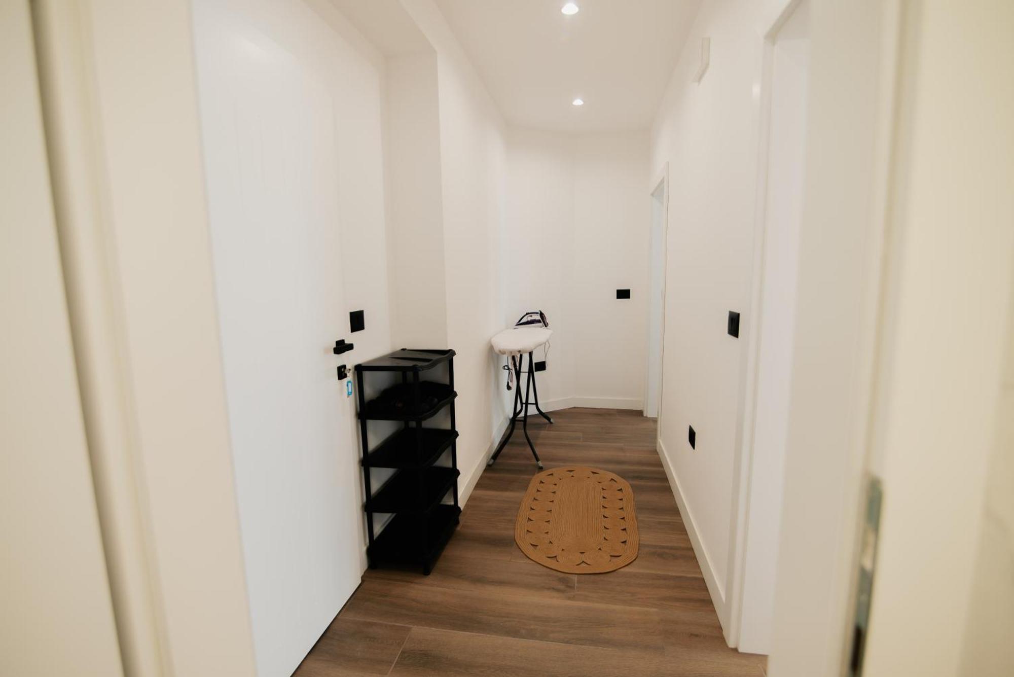 Froa Luxury Apartment Debar Esterno foto